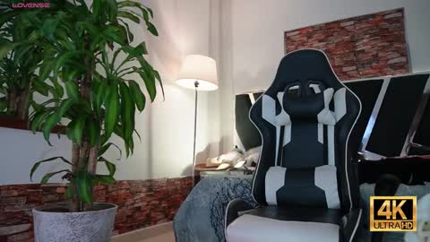 tony online show from December 5, 4:09 am