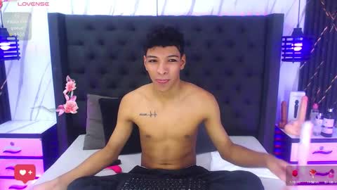 Snapshot of tony_rick_ chatting on September 15, 2:33 am Tony And Rick online show from September 15, 2:33 am