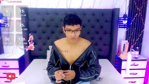 Snapshot of tony_rick_ chatting on September 16, 12:28 pm Tony And Rick online show from September 16, 12:28 pm
