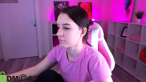 tonya_gray online show from November 28, 1:19 am