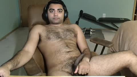 Snapshot of tonypandaking chatting on January 2, 12:45 am Tony online show from January 2, 12:45 am