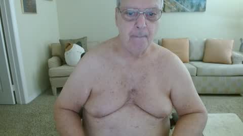 tonysview12000 online show from September 29, 6:13 pm