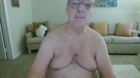 tonysview12000 online show from October 2, 6:15 pm