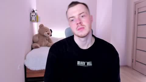 Snapshot of toohornyserj chatting on January 13, 11:06 pm toohornyserj online show from January 13, 11:06 pm