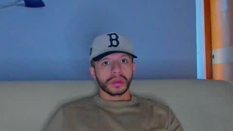 Snapshot of toonnydee chatting on January 16, 10:44 pm Tony Dee online show from January 16, 10:44 pm