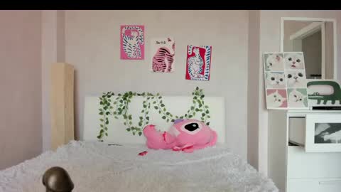 toooli online show from May 8, 5:24 am