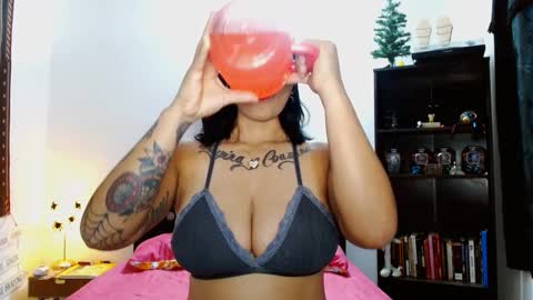 Snapshot of toothyy chatting on December 21, 10:51 pm toothyy online show from December 21, 10:51 pm