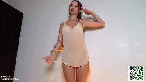 Snapshot of tootightwithbra chatting on January 10, 8:29 am Kira online show from January 10, 8:29 am