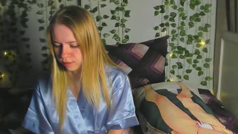 Alice and Sandra online show from February 2, 9:13 pm