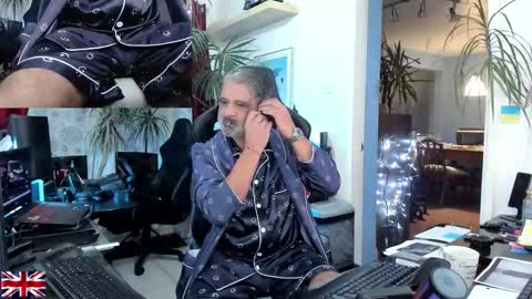 topalphaboss online show from October 14, 5:25 pm