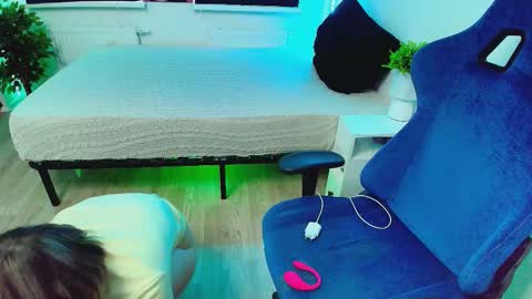 topcranberry online show from October 11, 7:07 am