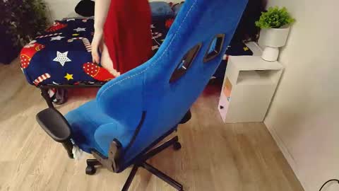 topcranberry online show from February 25, 4:22 am