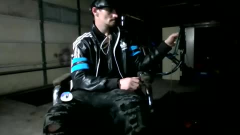 Snapshot of topdogintraining93 chatting on November 25, 8:42 pm SagMeOreduceMe online show from November 25, 8:42 pm