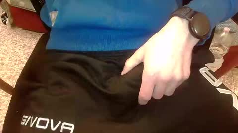 Snapshot of topg84 chatting on December 29, 8:58 pm Topg84 online show from December 29, 8:58 pm