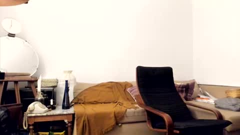 Torcuato online show from October 2, 5:03 am