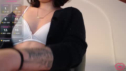 tori_just online show from December 22, 6:05 pm