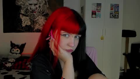 Snapshot of toriayun0 chatting on January 30, 3:44 am your personal gothic girl check it online show from January 30, 3:44 am
