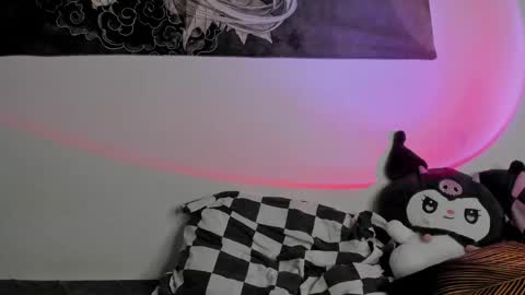 Snapshot of toriayun0 chatting on February 10, 3:13 am your personal gothic girl check it online show from February 10, 3:13 am