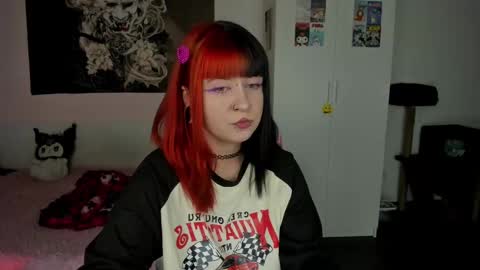 Snapshot of toriayun0 chatting on February 24, 1:13 am your personal gothic girl check it online show from February 24, 1:13 am