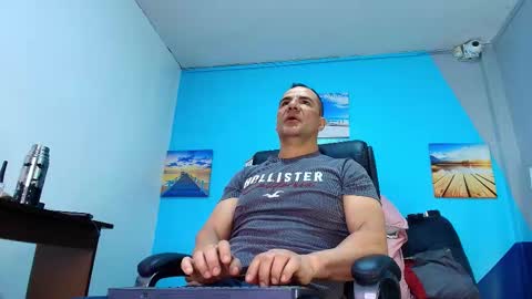 Snapshot of toro_hot chatting on December 16, 5:18 pm Toro online show from December 16, 5:18 pm