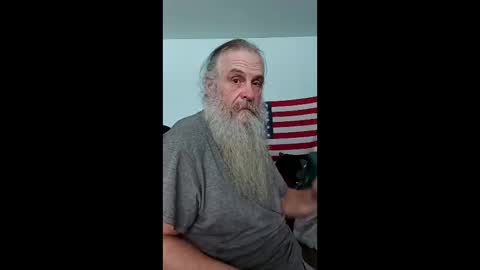 totallyawesome_65 online show from December 15, 7:40 pm