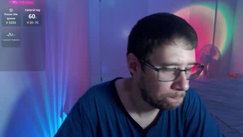 Snapshot of totoclown chatting on September 13, 2:44 am Thomas online show from September 13, 2:44 am