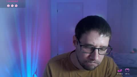 Snapshot of totoclown chatting on October 29, 2:25 am Thomas online show from October 29, 2:25 am