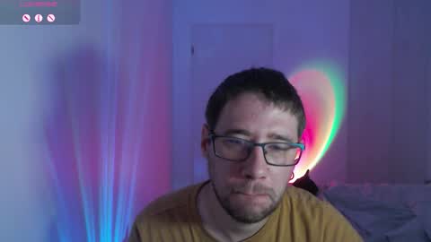 Snapshot of totoclown chatting on October 31, 2:45 am Thomas online show from October 31, 2:45 am