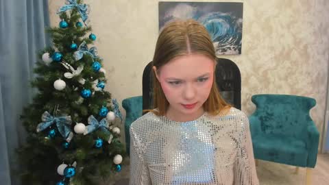 Snapshot of touch_the_heart chatting on December 27, 12:12 pm Touch The Heart online show from December 27, 12:12 pm