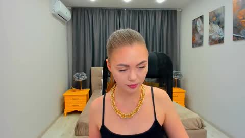 Snapshot of touch_the_heart chatting on February 22, 11:35 am Touch The Heart online show from February 22, 11:35 am