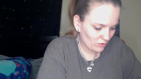 Snapshot of toxiclilly chatting on February 8, 9:24 am Lilly Miss Mistress Goddess Maam Queen Boss online show from February 8, 9:24 am