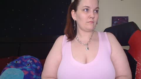 Snapshot of toxiclilly chatting on October 19, 8:48 am Lilly Miss Mistress Goddess Maam Queen Boss online show from October 19, 8:48 am