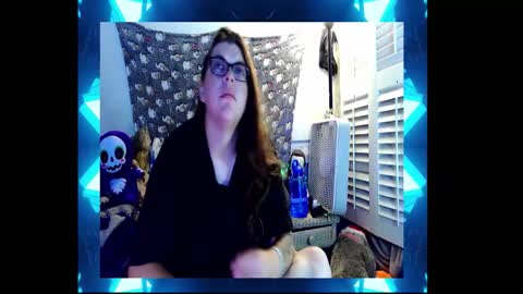 Snapshot of toxiclove1311 chatting on November 17, 11:43 pm Toxiclove1311 online show from November 17, 11:43 pm