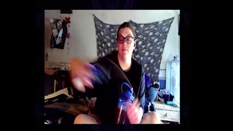 Snapshot of toxiclove1311 chatting on November 30, 5:06 pm Toxiclove1311 online show from November 30, 5:06 pm