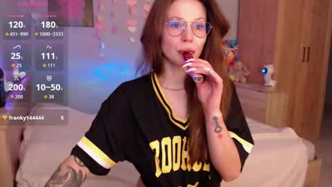 Snapshot of toxkiss chatting on November 5, 5:29 am toxkiss online show from November 5, 5:29 am