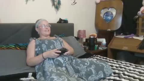 Snapshot of toybox1313 chatting on October 23, 9:13 pm mandy and joe online show from October 23, 9:13 pm