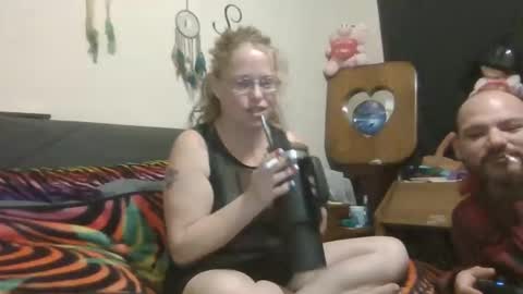 Snapshot of toybox1313 chatting on December 13, 9:20 pm mandy and joe online show from December 13, 9:20 pm