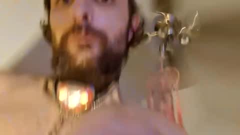 trackisback online show from January 9, 8:06 am