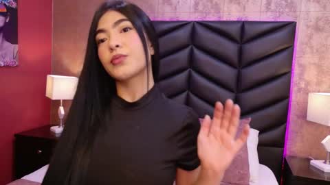 Tracy Daniels online show from March 12, 11:27 am