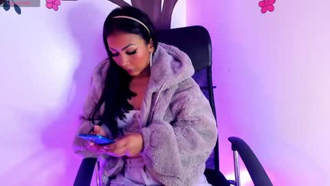 Snapshot of tracy_lambo chatting on December 19, 4:13 am tracy online show from December 19, 4:13 am