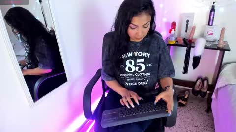 Snapshot of tracy_lambo chatting on October 19, 3:51 am tracy online show from October 19, 3:51 am
