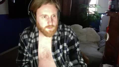 Snapshot of tragicallyhard chatting on February 22, 12:29 pm tragicallyhard online show from February 22, 12:29 pm