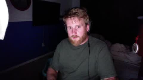 Snapshot of tragicallyhard chatting on September 10, 1:05 am tragicallyhard online show from September 10, 1:05 am