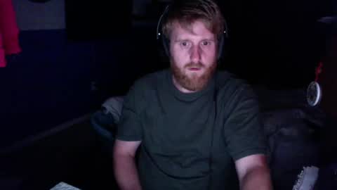 Snapshot of tragicallyhard chatting on September 18, 12:01 am tragicallyhard online show from September 18, 12:01 am