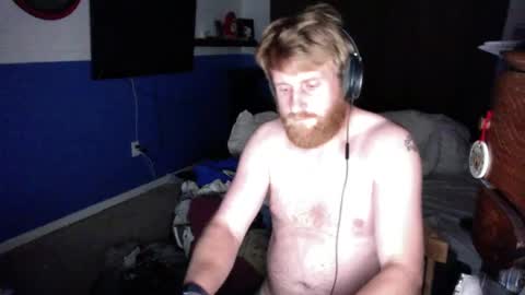 Snapshot of tragicallyhard chatting on October 13, 2:11 am tragicallyhard online show from October 13, 2:11 am