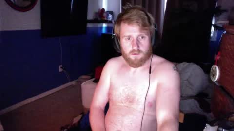 Snapshot of tragicallyhard chatting on October 29, 9:16 pm tragicallyhard online show from October 29, 9:16 pm