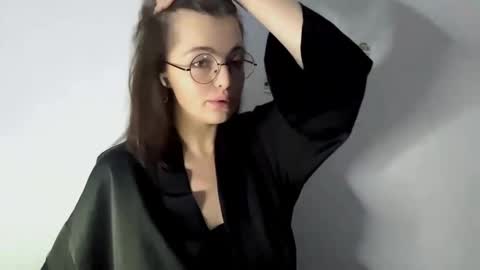 Amelia online show from September 16, 3:13 pm