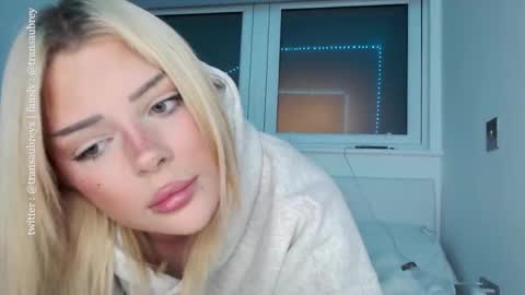 aubrey 3 online show from September 13, 7:35 pm