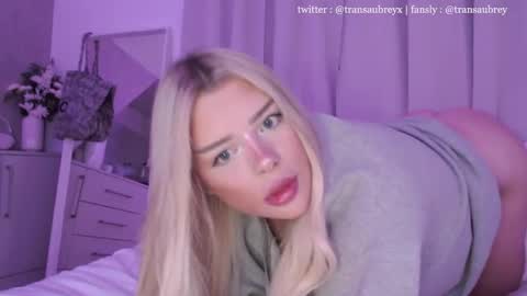 aubrey 3 online show from October 6, 7:33 pm