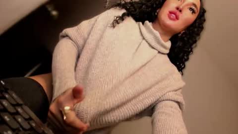 ALMIGHTY GODDESS VALENTINA online show from October 4, 9:13 pm